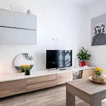 Art In El Limonar De La Ribera Parking