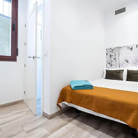 El Limonar De La Ribera Parking Art Córdoba