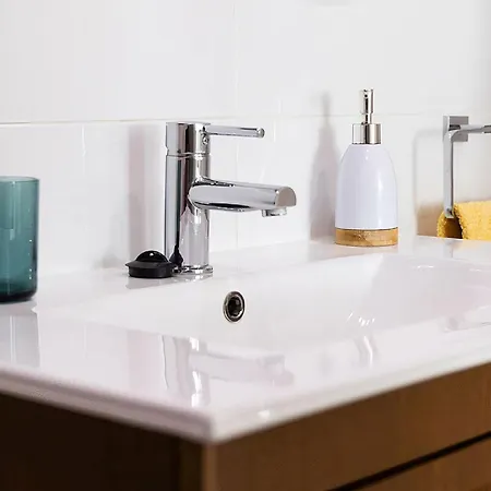 El Limonar De La Ribera Parking Art Córdoba