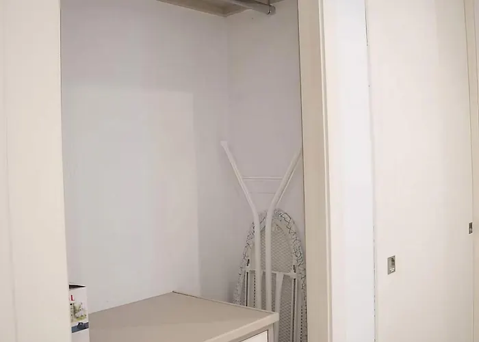 Art In El Limonar De La Ribera Parking *