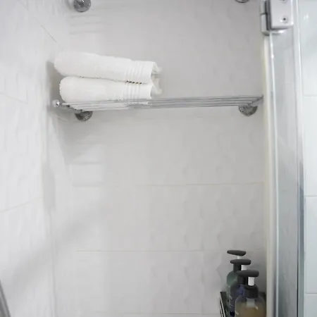 El Limonar De La Ribera Parking Art Córdoba