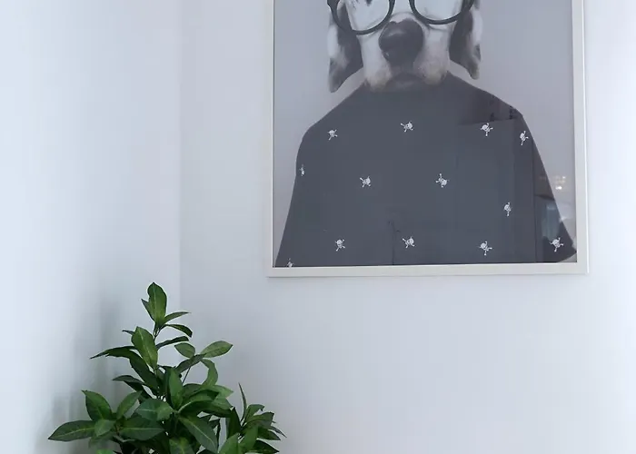 Art In El Limonar De La Ribera Parking * Кордова